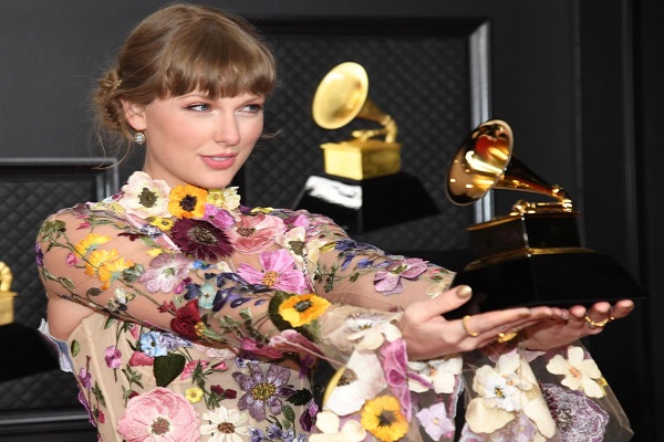 Taylor Swift at Grammy's